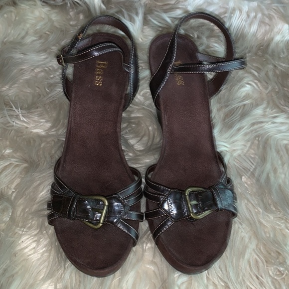 NWOB Bass Alexis Open Toe Wedge Sandal w/Ankle Strap Brown Leather Size 7.5 - Picture 2 of 16